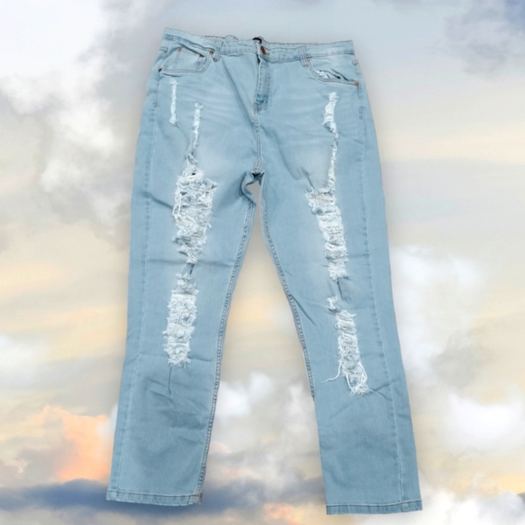 PrettyLittleThing Denim - Pretty Little Thing Mom Jeans Women's Size 18 High Waist Ripped Light Wash NEW